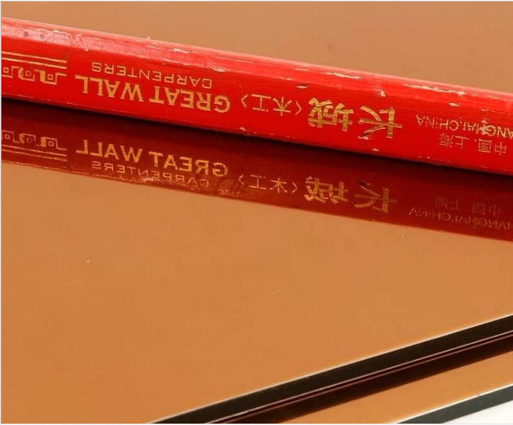 1দীর্ঘস্থায়ী পারফরম্যান্সের জন্য.5 মিমি-8 মিমি বেধ পিভিডিএফ অ্যালুমিনিয়াম কম্পোজিট প্যানেল