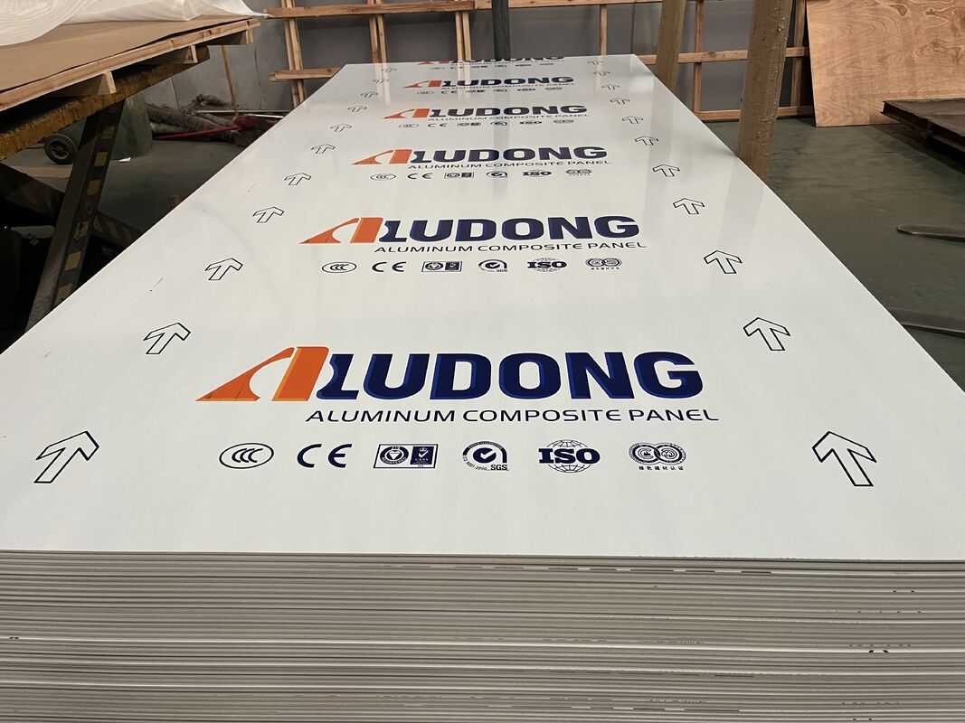 FR B1 গ্রেড অগ্নিরোধী ACP ACM ALUCOBOND বিল্ডিং, বহিরাগত এবং অভ্যন্তরীণ প্রাচীর জন্য